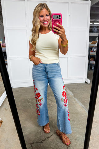 Go-to Ruched Cap Sleeve Top in Banana