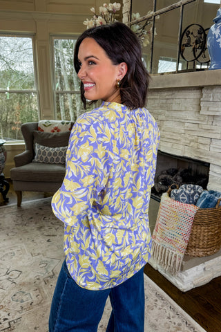 The Lizzy Breeze Short Sleeve Top in Lilac/Yellow Floral