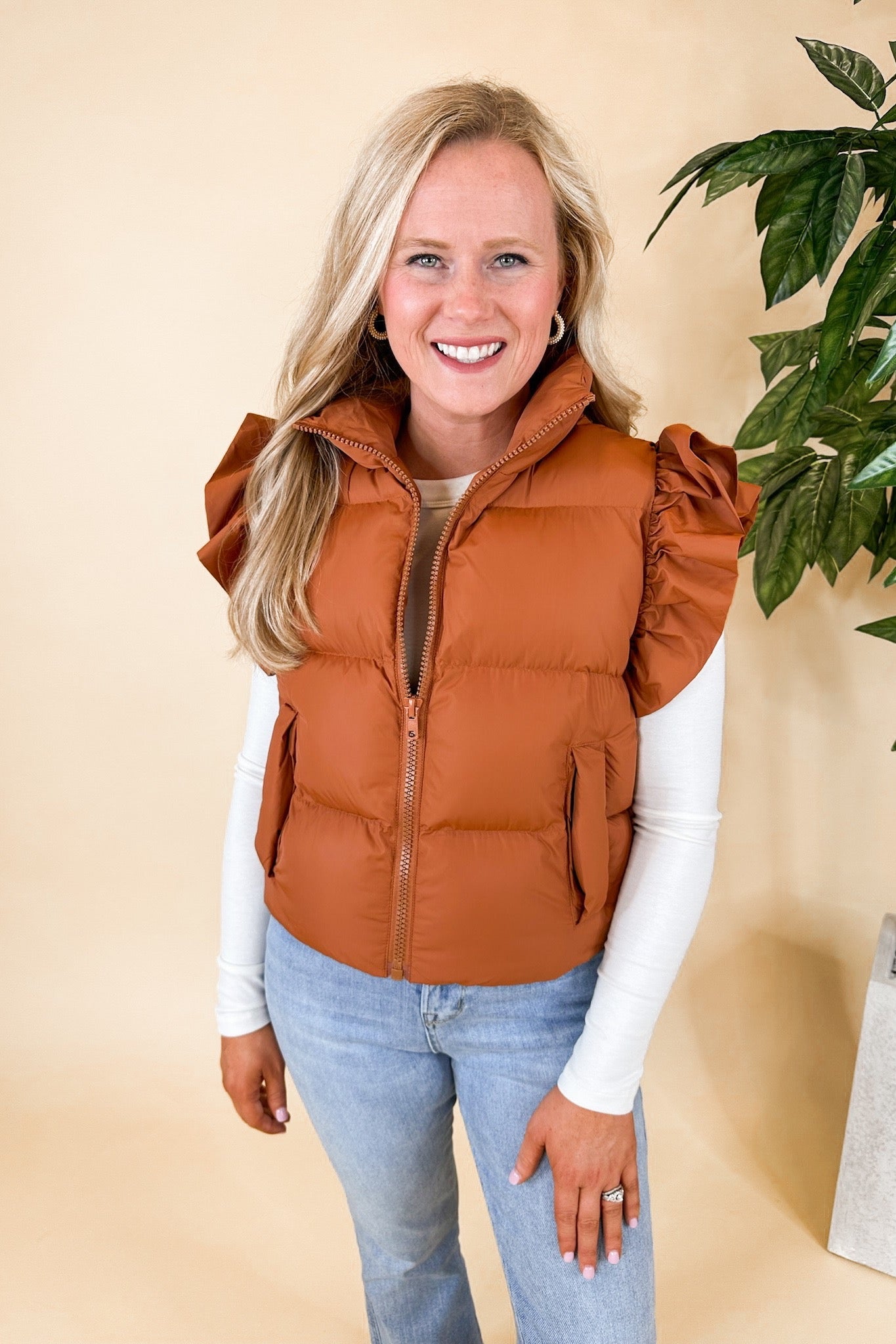 Cropped Pocketed Ruffle Sleeve Zip Up Puffer Vest in Rust