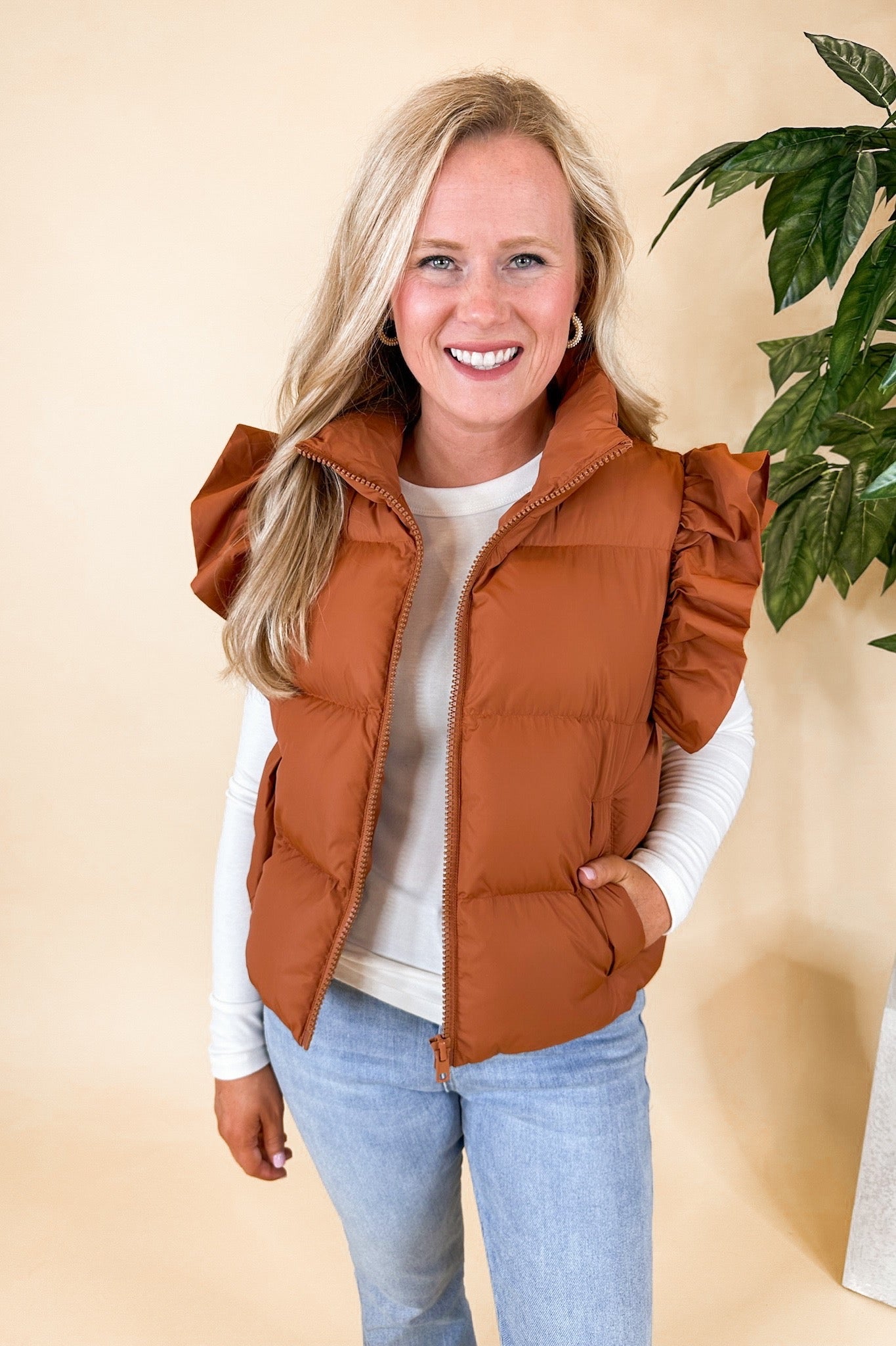 Cropped Pocketed Ruffle Sleeve Zip Up Puffer Vest in Rust