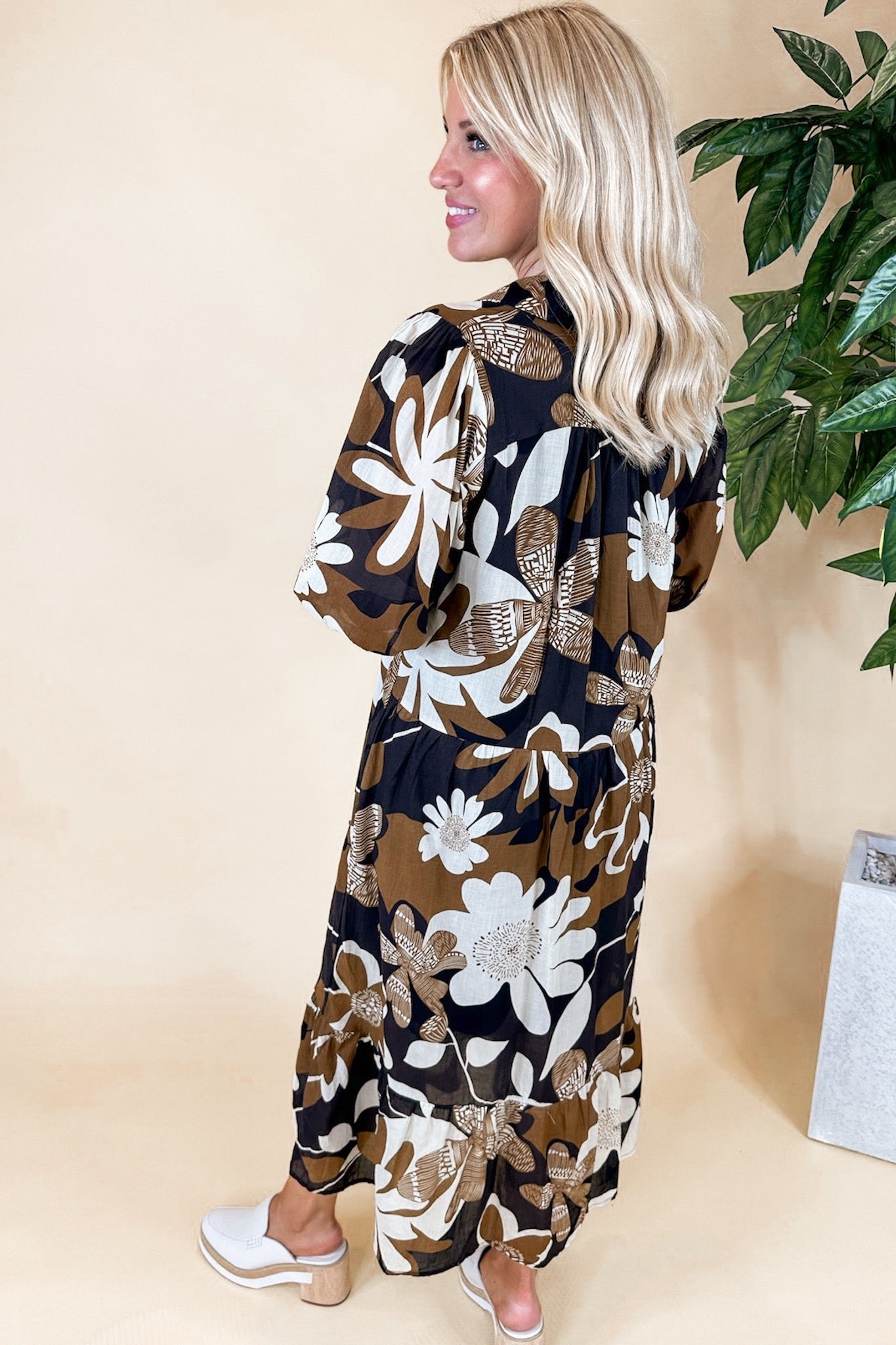 Collared Abstract Floral Lined Midi Dress in Camel Mix