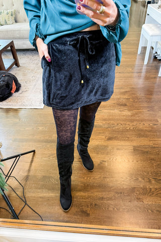 Mistletoe Moment Skirt