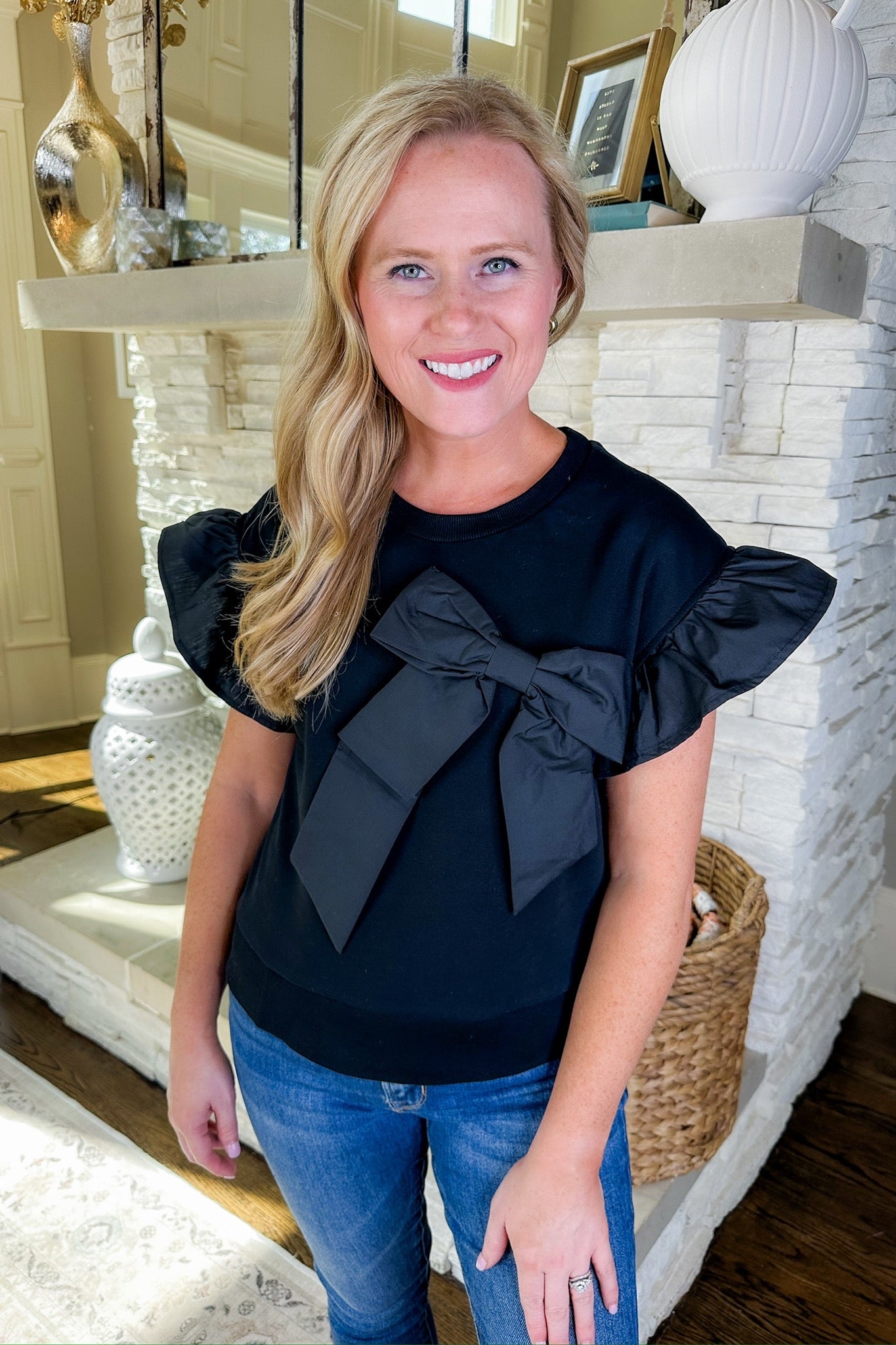 Sophisticated Poplin Bow Ruffle Sleeve Top in Black