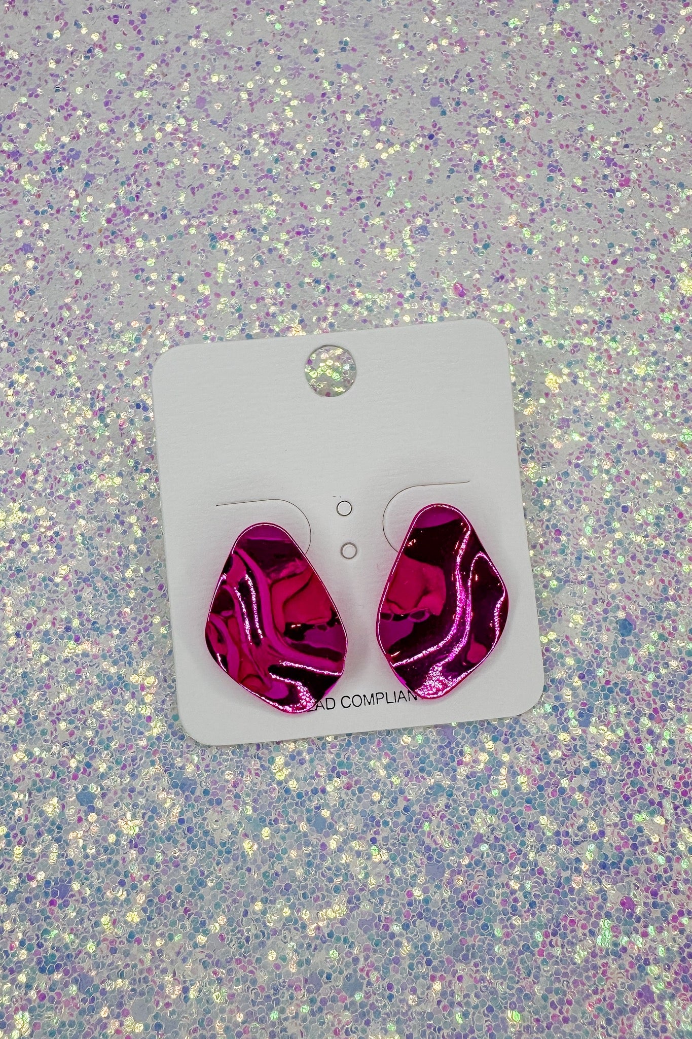 Asymmetrical Wavy Colored Earring Stud in Fuchsia