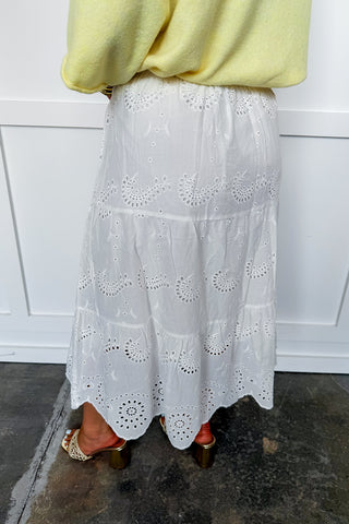 Eyelet Detail Elastic Waist Midi Skirt in White