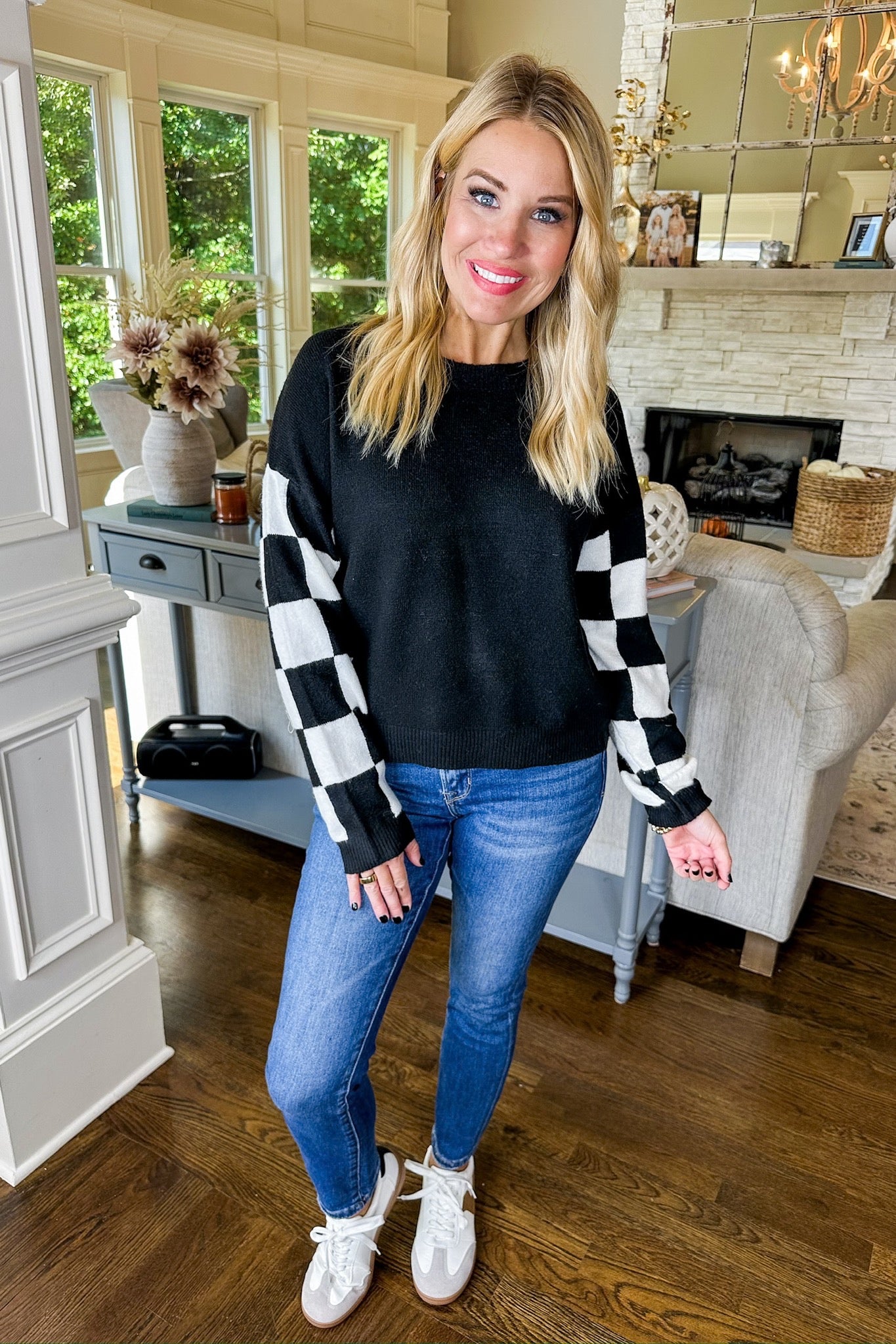 Checkered Sleeve Cropped Knit Sweater in Black