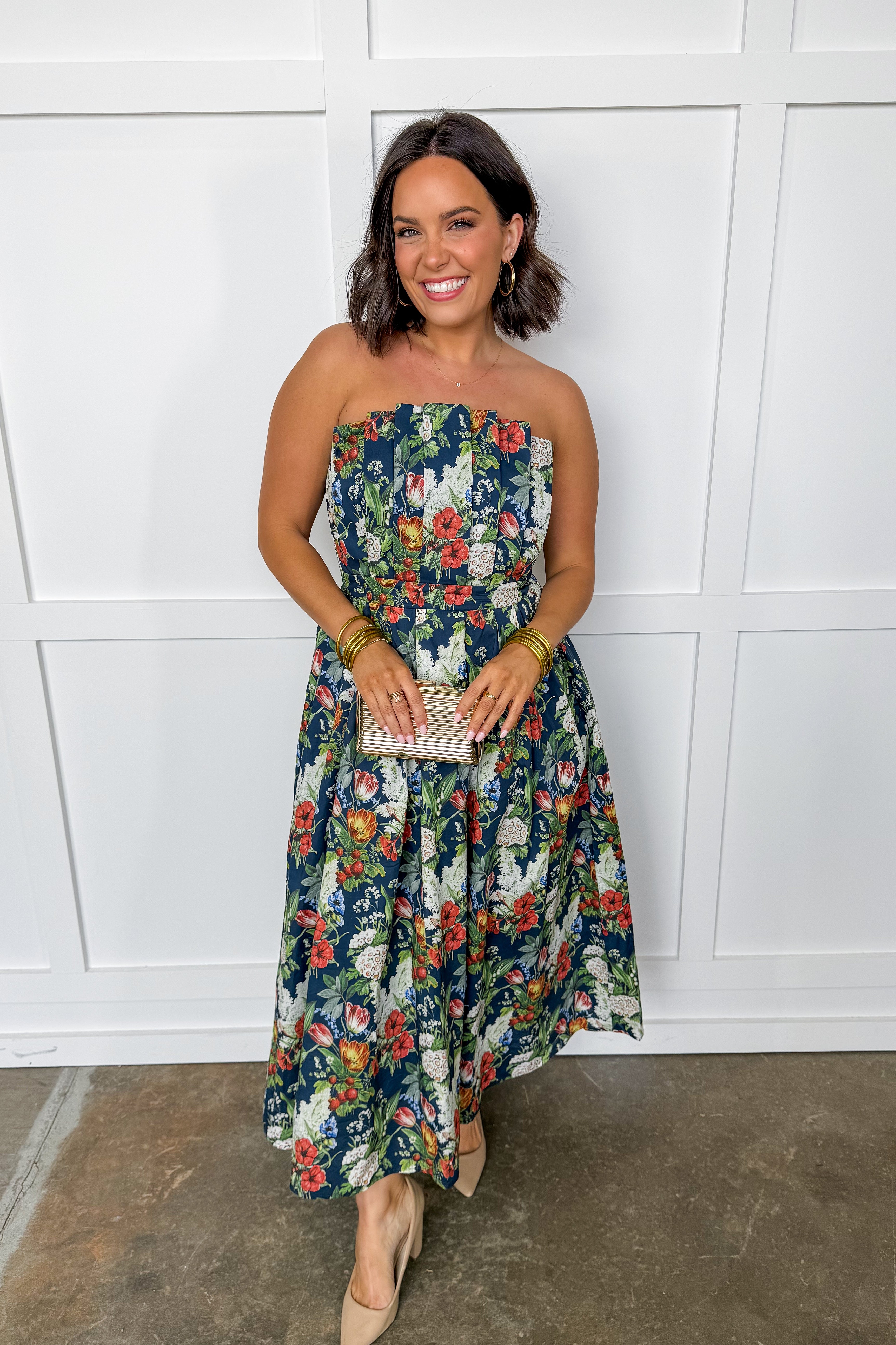 The Garden Soire Midi Dress in Navy Floral Jules & James Boutique The Garden Soire Midi Dress in Navy Floral Jules & James Boutique