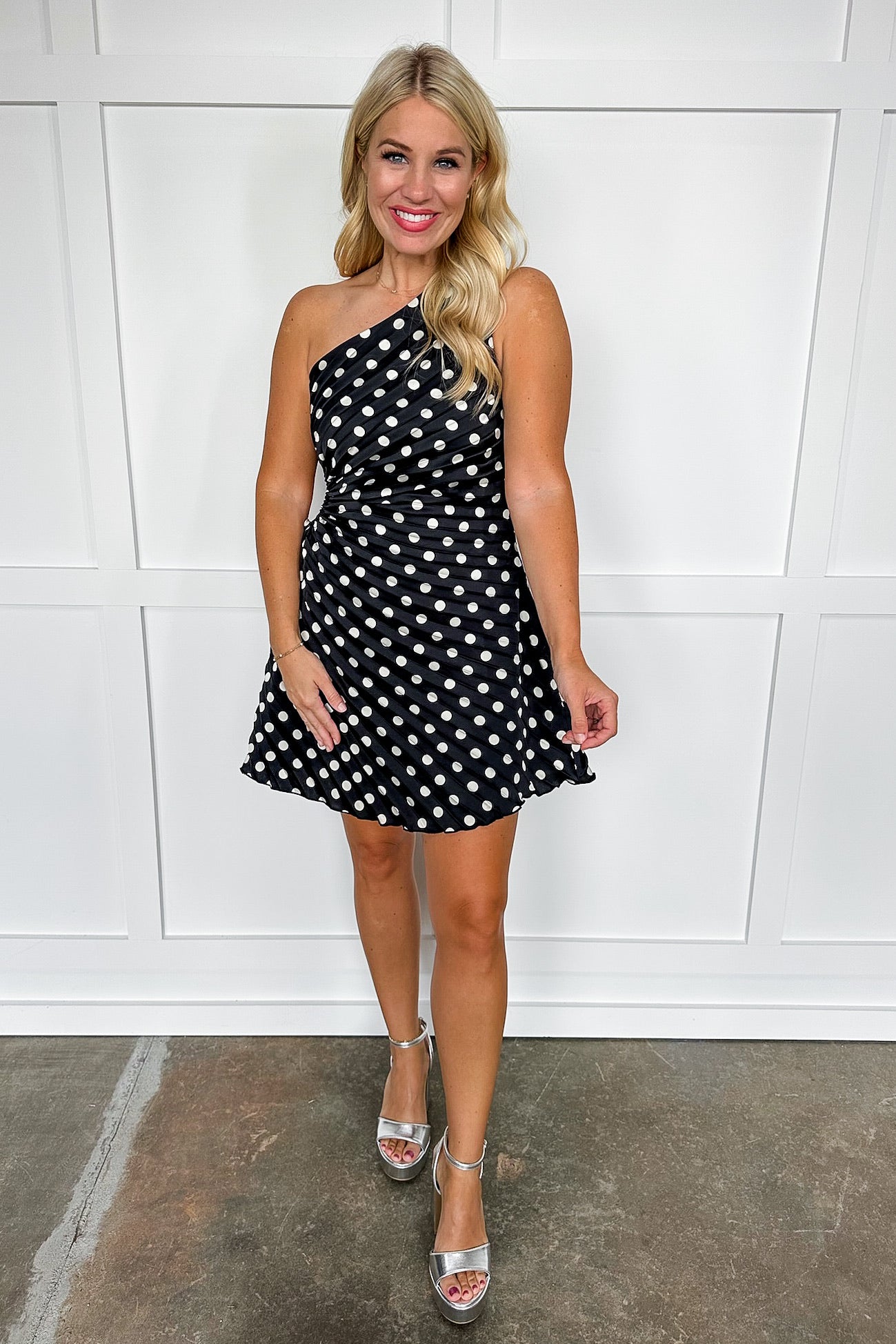 Pretty Little Thing Black & White Polka Dot One Shoulder Dress Small Pretty Little Thing Black & White Polka Dot One Shoulder Dress Small