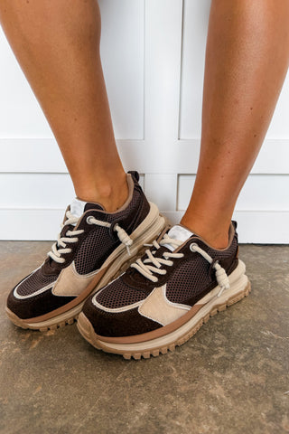 The Leona Everyday Sneaker in Espresso Brown