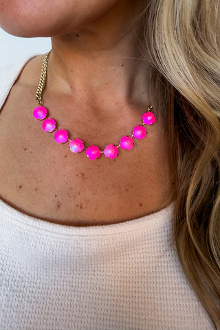 Tova Mini Sofia Necklace in Electric Pink Matte