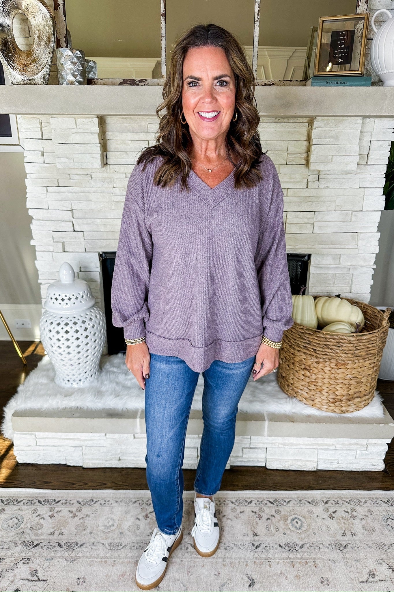 The Lainey Soft V Neck Ribbed Top in Mauve