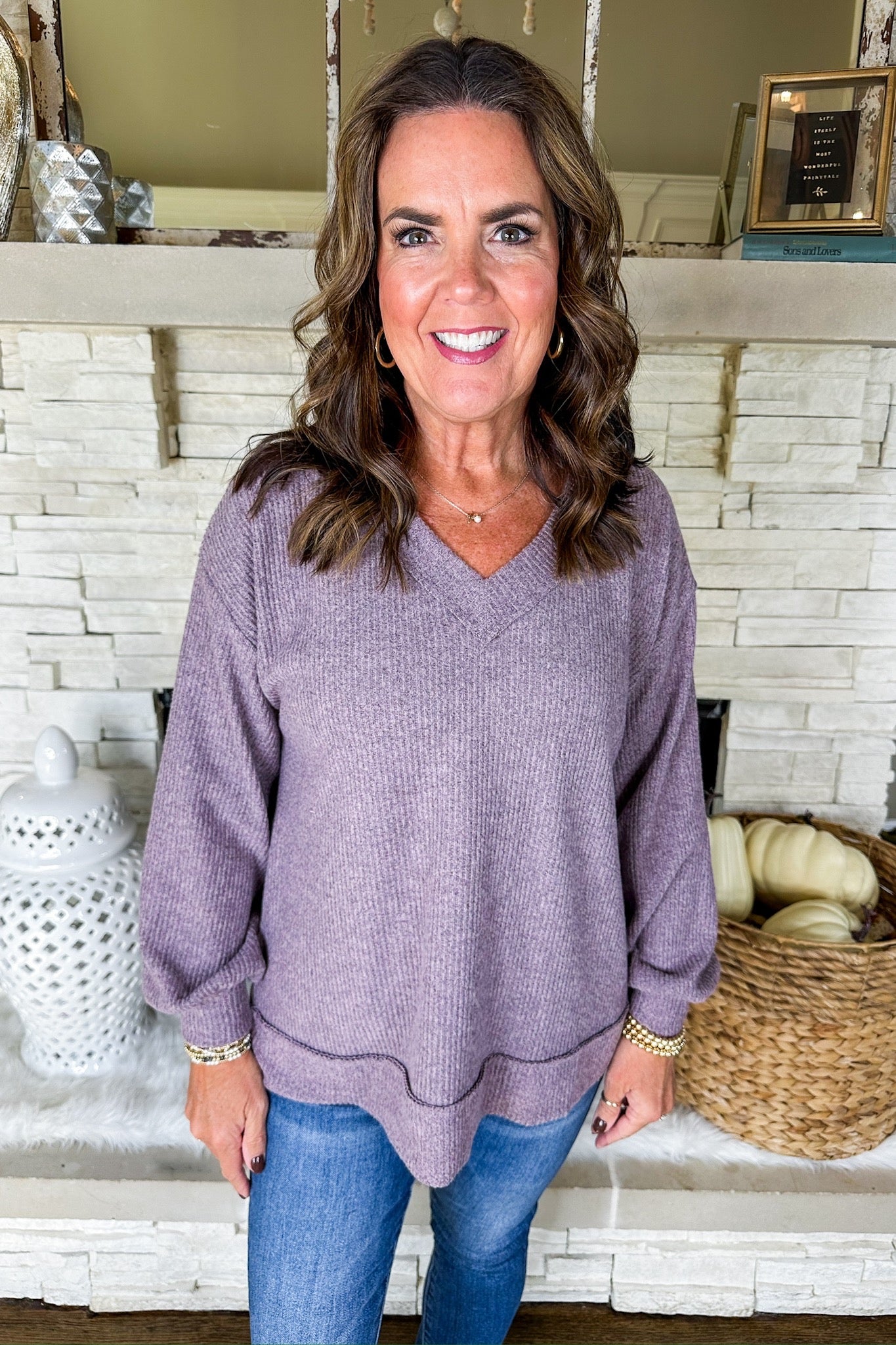 The Lainey Soft V Neck Ribbed Top in Mauve