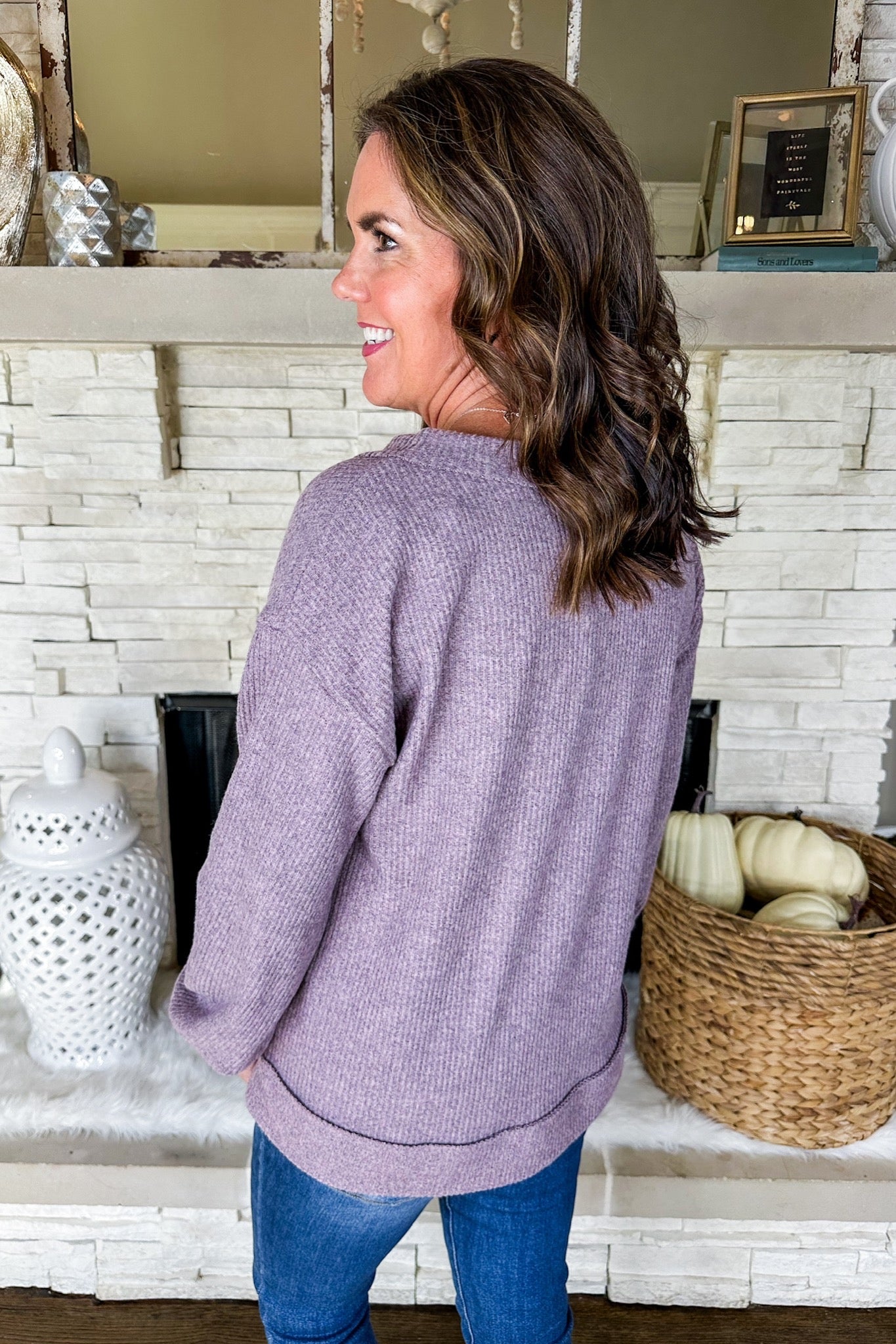 The Lainey Soft V Neck Ribbed Top in Mauve