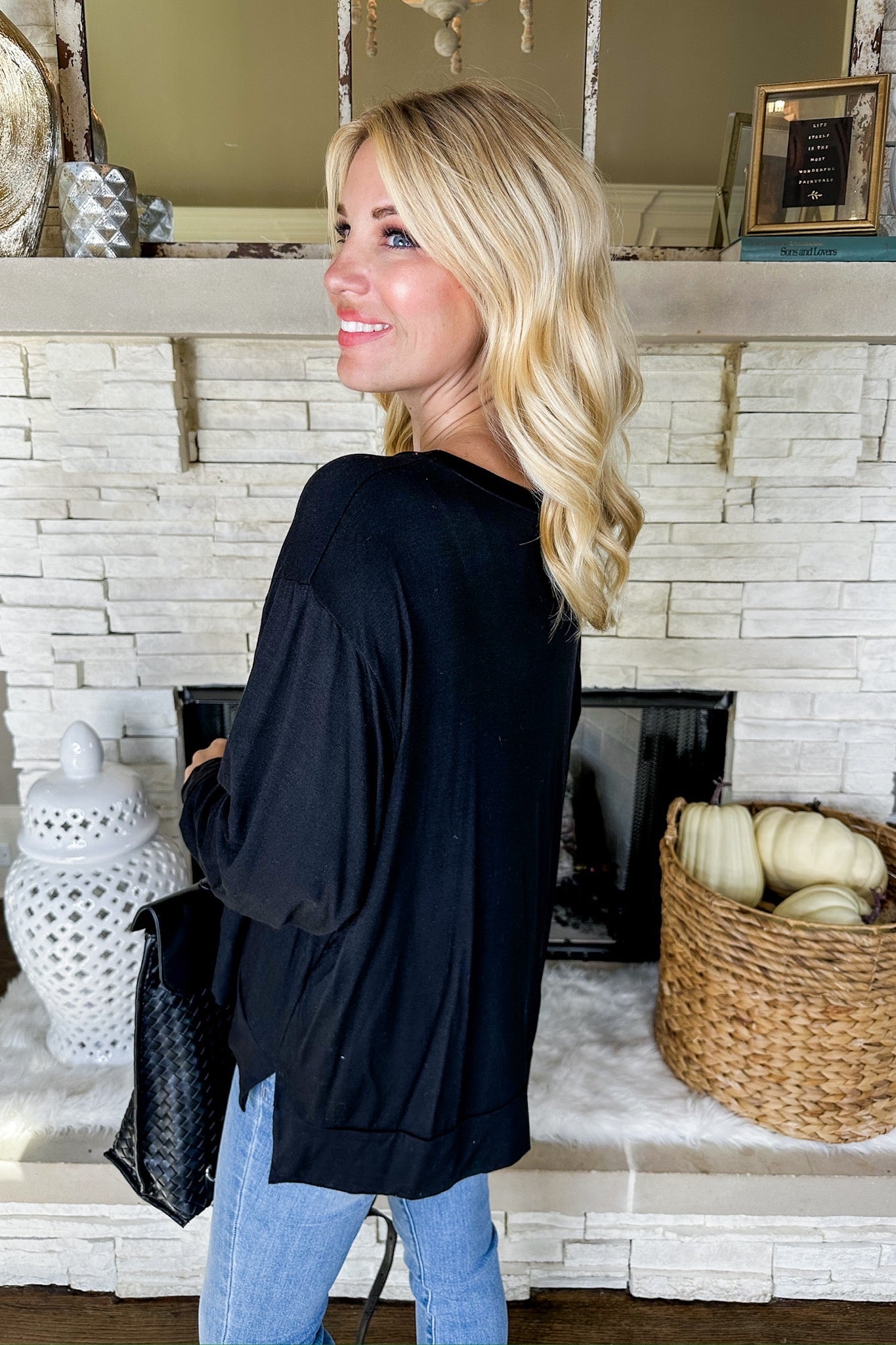 The Ava Scoop Neck Closet Basic Long Sleeve Top in Black