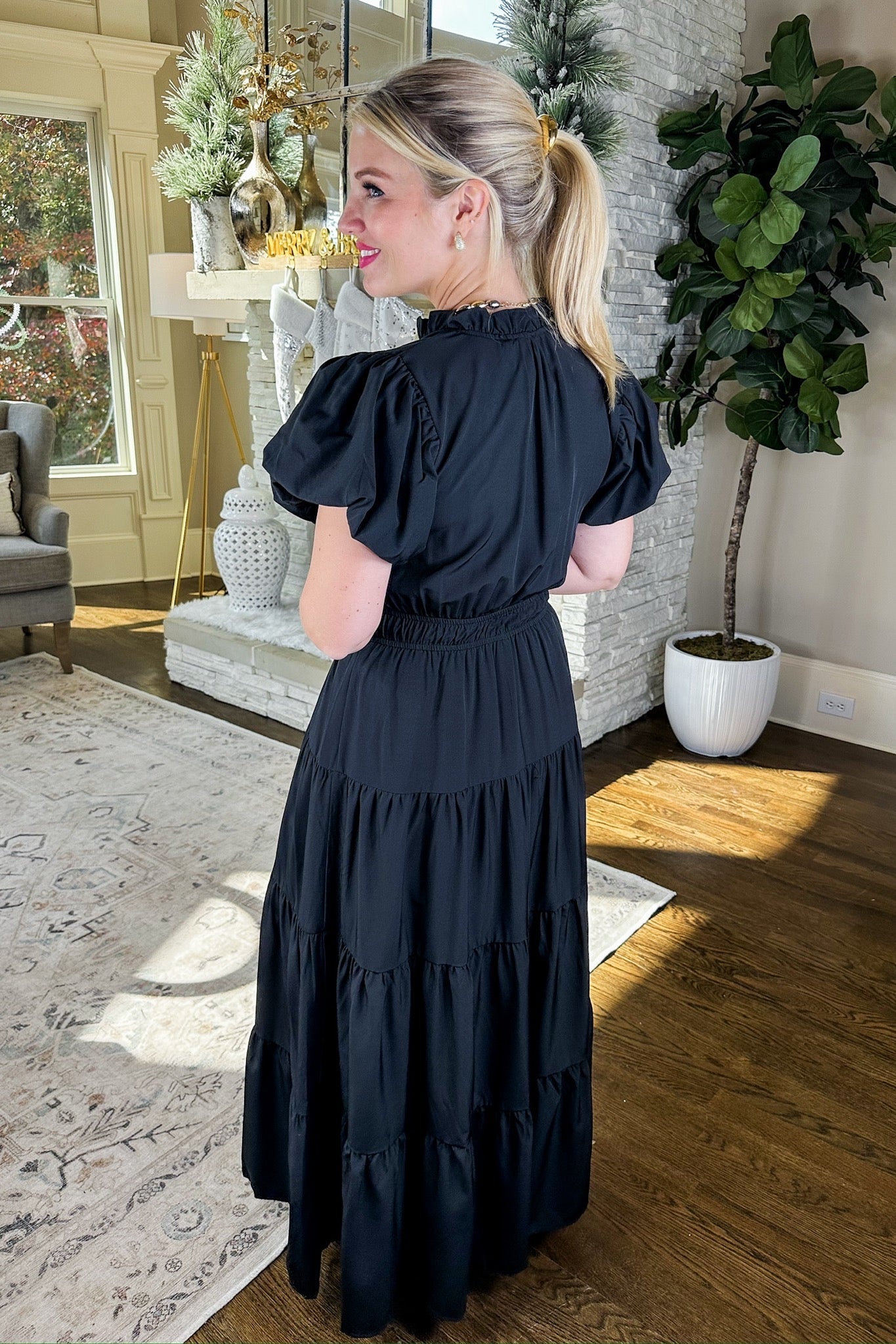 V Neck Bubble Sleeve Tiered Maxi Dress in Black