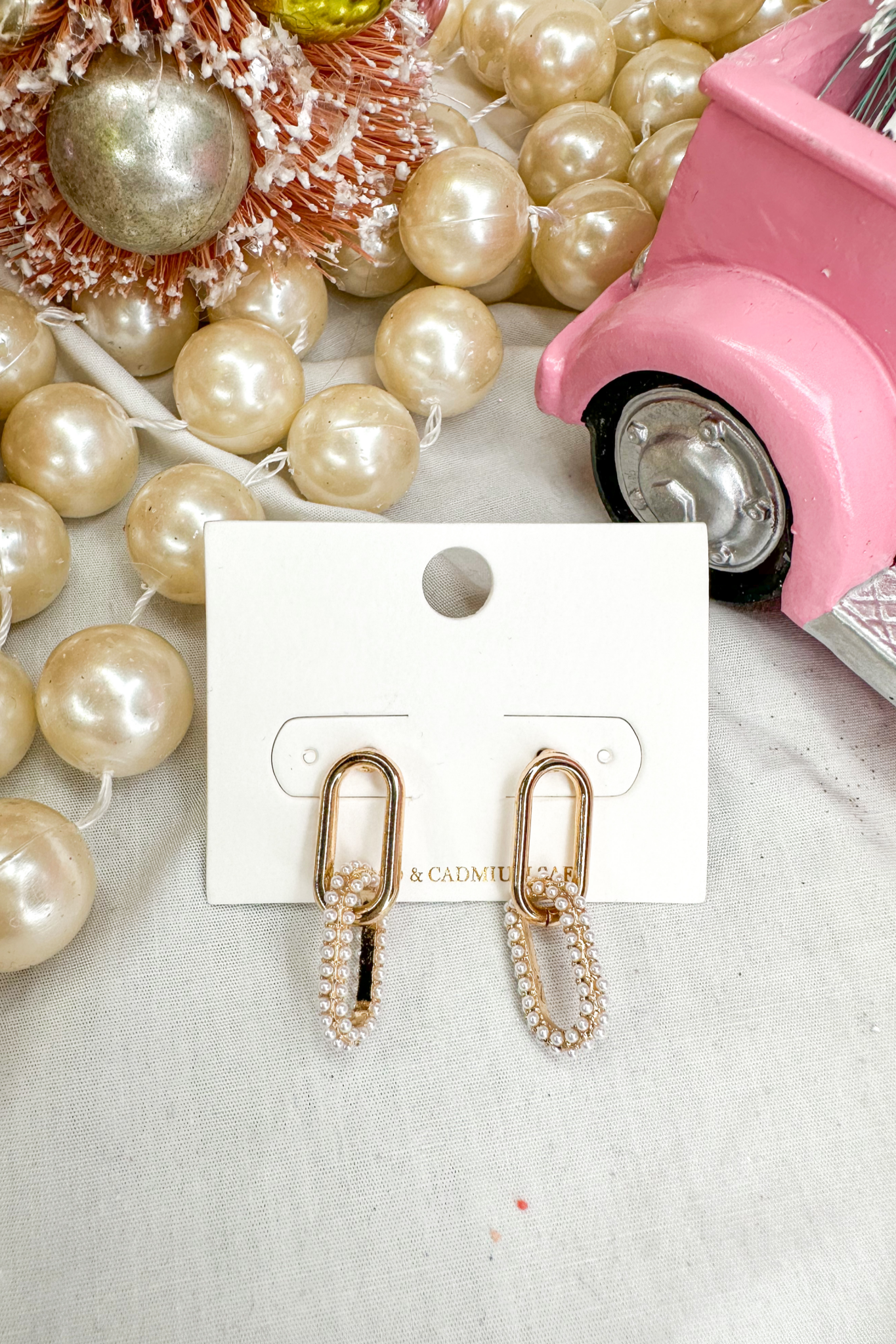 Chain Link Pearl Studded Earring