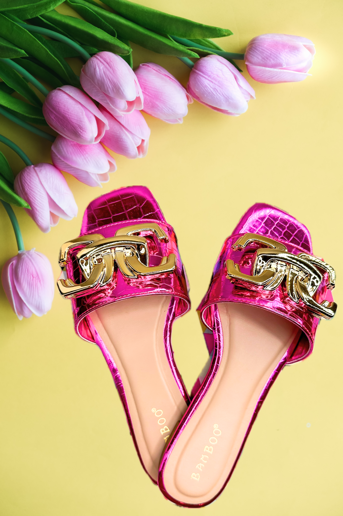 Slip On Leather Gold Chain Sandals in Pink Metallic