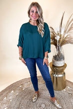 Load image into Gallery viewer, Silky Scoop Neck Three Quarter Sleeve Top in Hunter Green